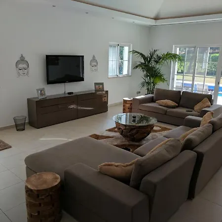 Family Recently Modernised To A High Standard * Quarteira