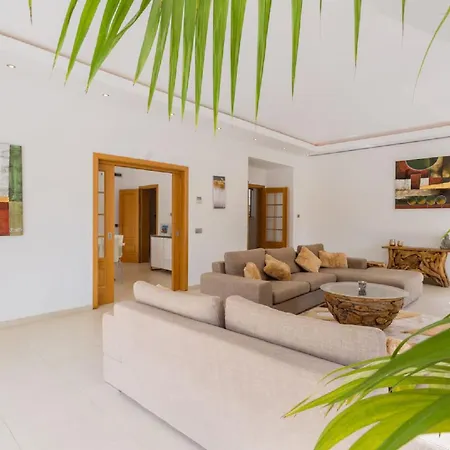 Family Recently Modernised To A High Standard * Quarteira
